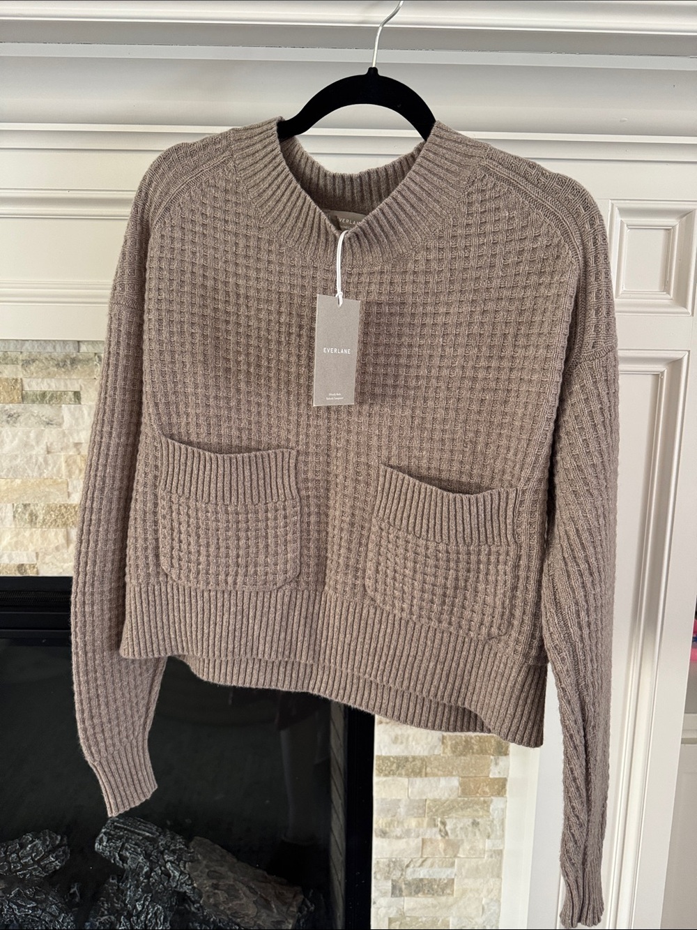 NWT Everlane Taupe Tan Cashmere Waffle Crewneck Sweater with Patch Pockets Small